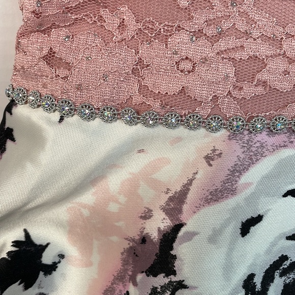 Gorgeous Speechless Kids youth high low floral dress size 18.5 - Picture 5 of 16